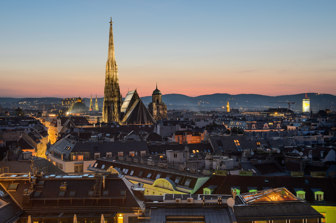 Vienna
Photo by Jacek Dylag on Unsplash
https://unsplash.com/photos/5SjAaqqCCmY